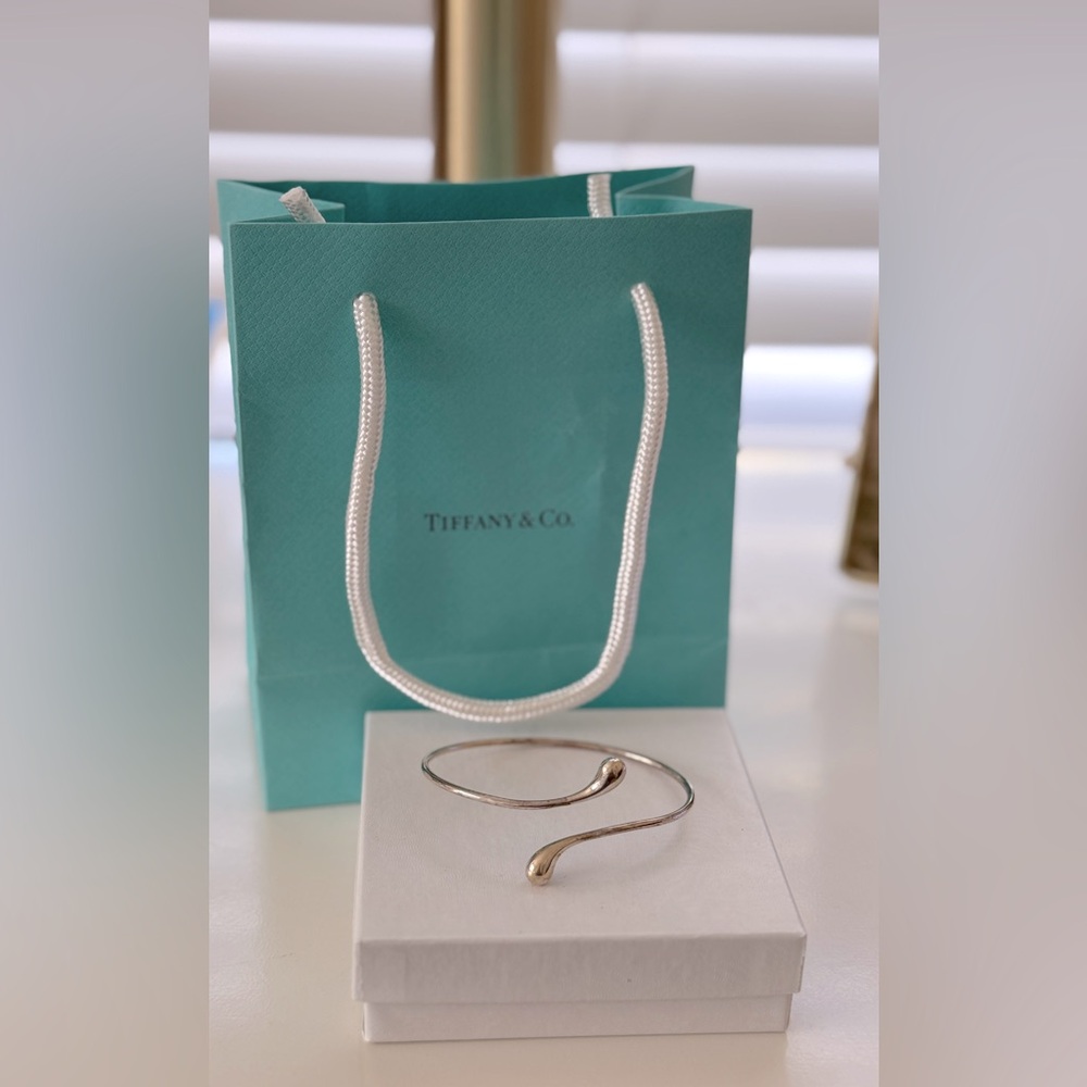 Tiffany & Co Elongated teardrop bangle bracelet